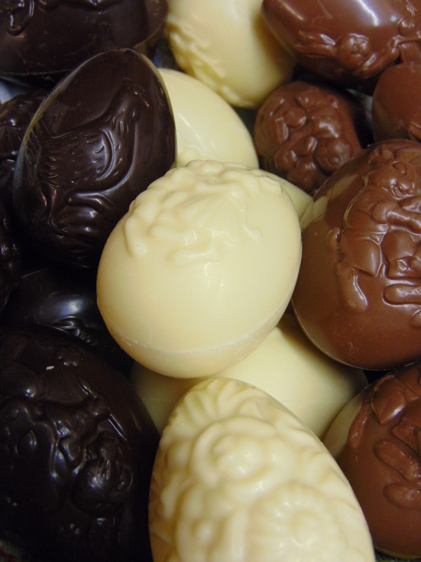 Paaseieren in pure en melkchocolade | Belgische chocolade | VDV Chocolaterie