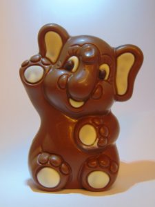 Sally VDV Chocolaterie sint Sint Maarten Sinterklaas chocolade olifantje melkchocolade