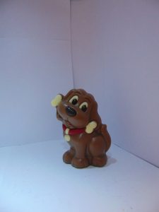 Toby, het kleine hondje in melkchocolade