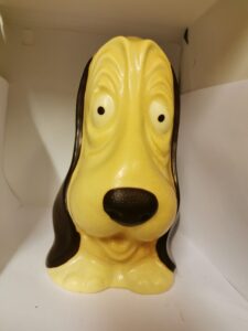 Droopy, de hush puppy in witte chocolade